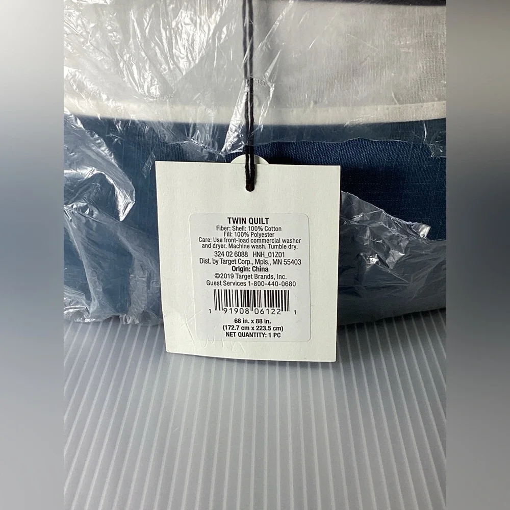 Hearth and Hand with Magnolia Twin Quilt - Blue